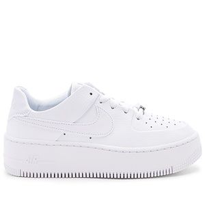 Air Force 1 Sage Low Platform Sneaker